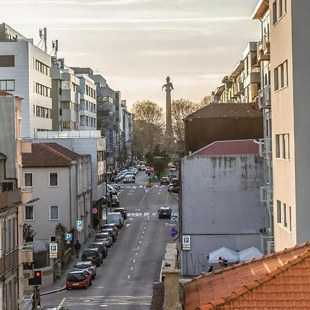 아파트 Boavista Charm Balcony Loft 포르투